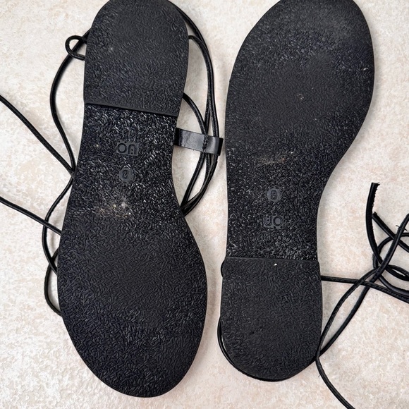 UO Elegant Black  Sandals Size 8 - Picture 4 of 4